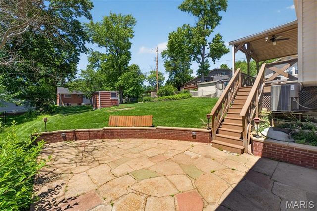 9909 Chantenay Drive, St Louis, MO 63123