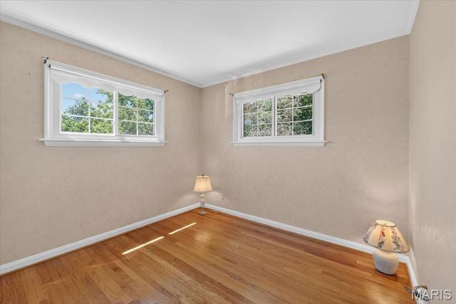 9909 Chantenay Drive, St Louis, MO 63123