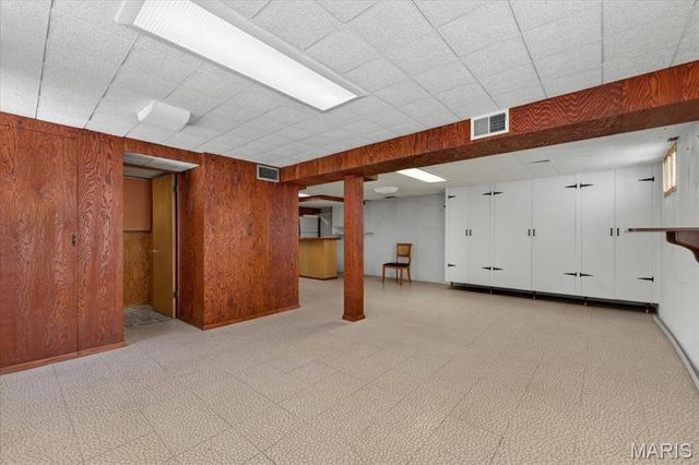9909 Chantenay Drive, St Louis, MO 63123