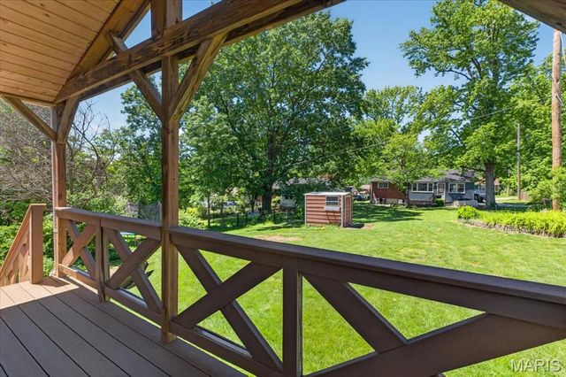 9909 Chantenay Drive, St Louis, MO 63123