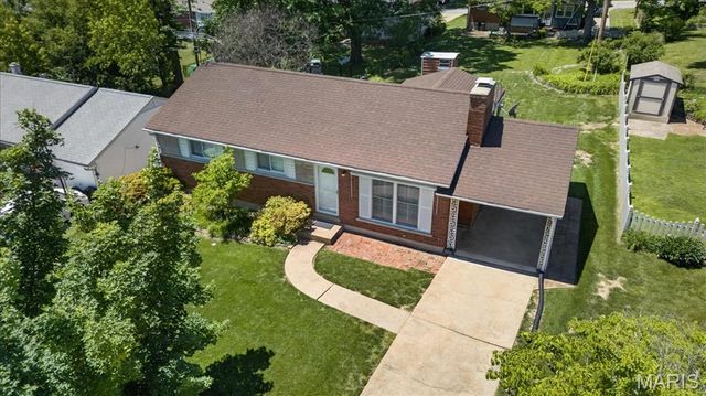 9909 Chantenay Drive, St Louis, MO 63123