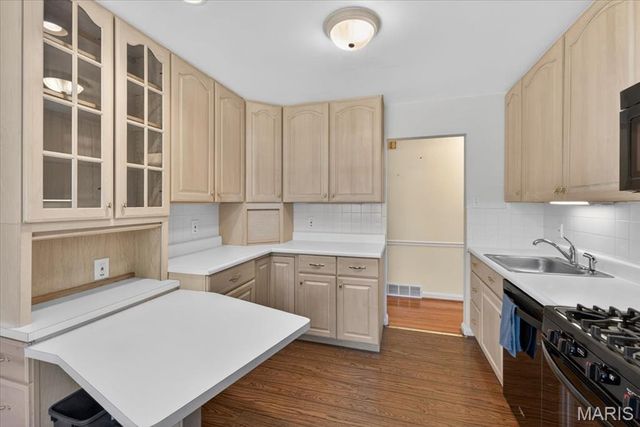 9909 Chantenay Drive, St Louis, MO 63123