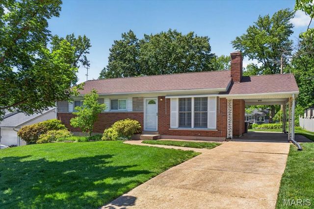9909 Chantenay Drive, St Louis, MO 63123