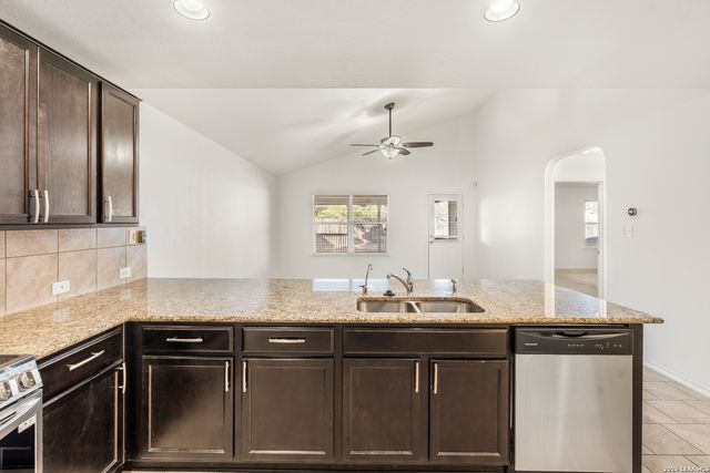 1803 Emerald Edge, San Antonio, TX 78245