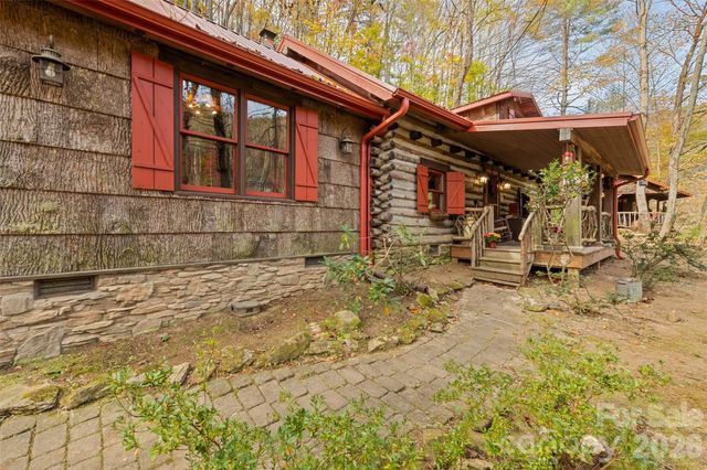 12 Victoria Rose Lane, Waynesville, NC 28785