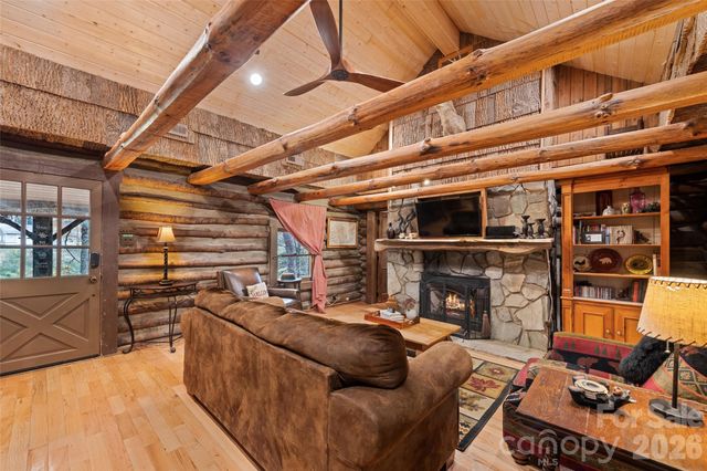 12 Victoria Rose Lane, Waynesville, NC 28785