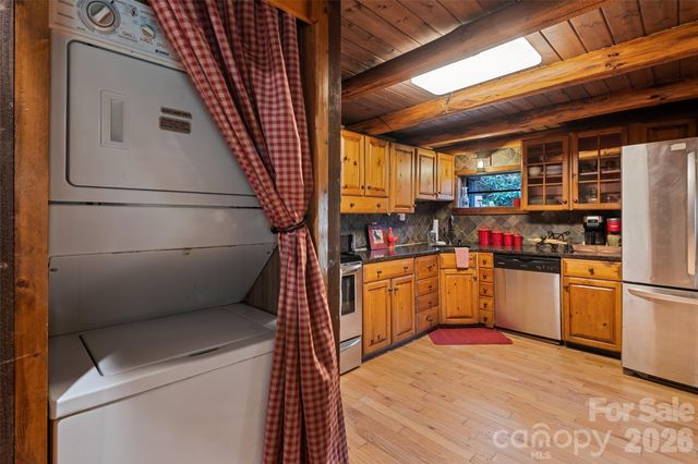 12 Victoria Rose Lane, Waynesville, NC 28785