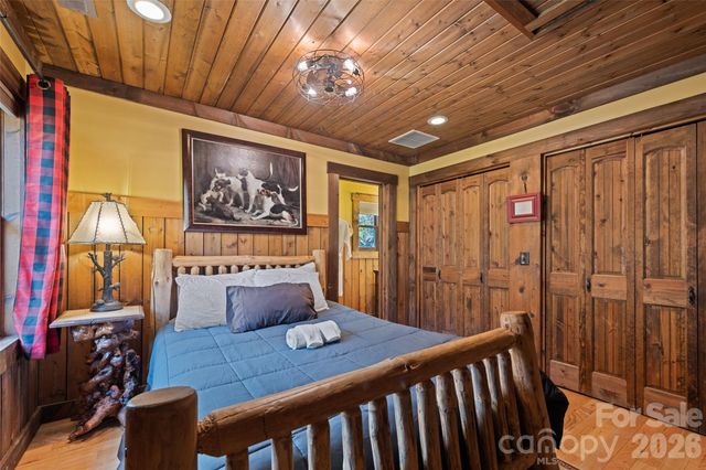 12 Victoria Rose Lane, Waynesville, NC 28785