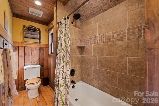 12 Victoria Rose Lane, Waynesville, NC 28785