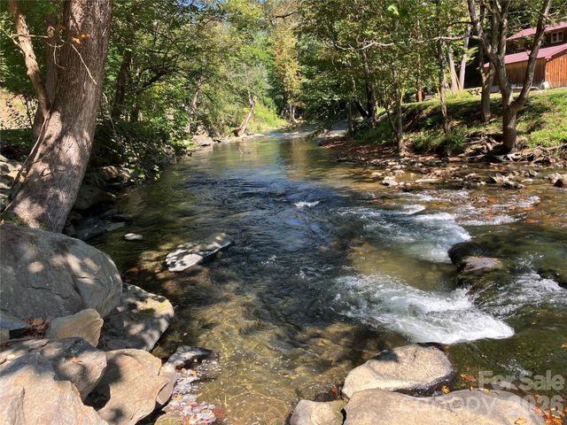 12 Victoria Rose Lane, Waynesville, NC 28785