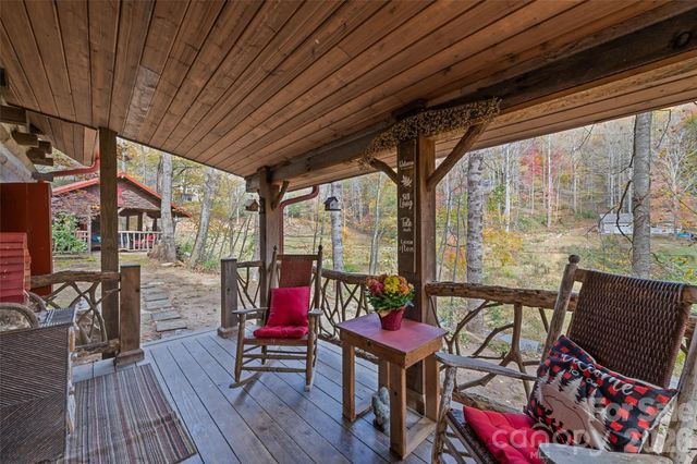 12 Victoria Rose Lane, Waynesville, NC 28785