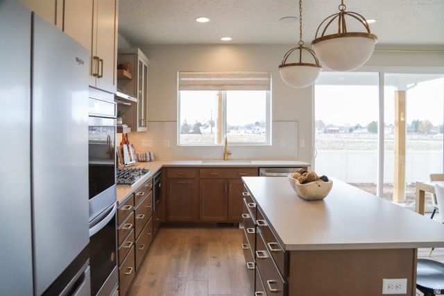 5158 S CENTURY WAY, Riverdale, UT 84405
