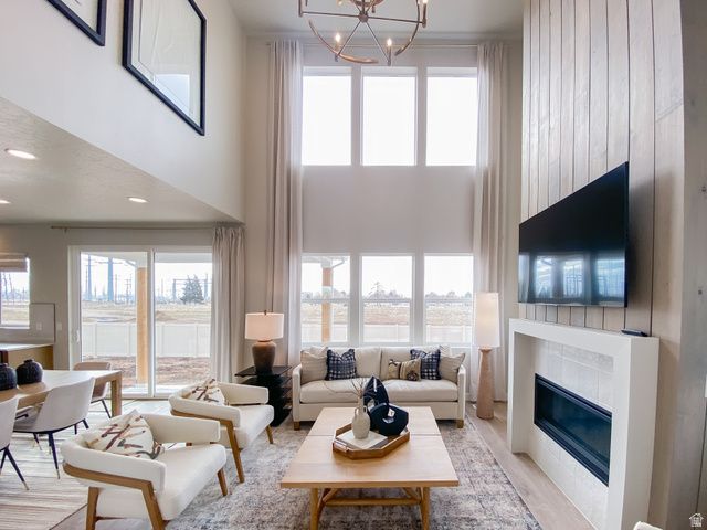 5158 S CENTURY WAY, Riverdale, UT 84405