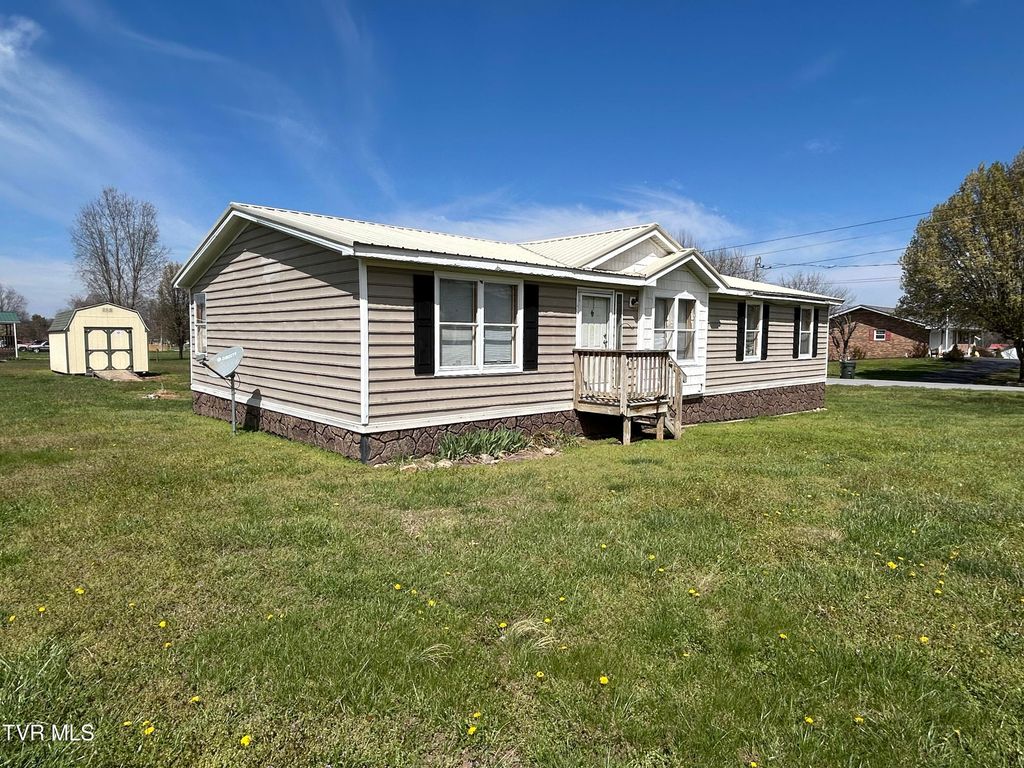 1861 Corby Bridge Road, Chuckey, TN 37641