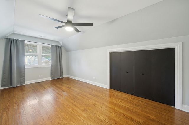 5422 S Oak Park Avenue, Chicago, IL 60638