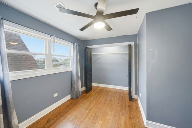 5422 S Oak Park Avenue, Chicago, IL 60638