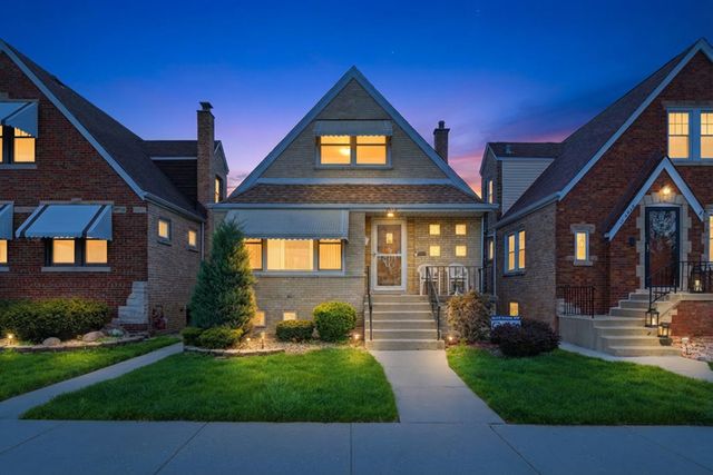 5422 S Oak Park Avenue, Chicago, IL 60638