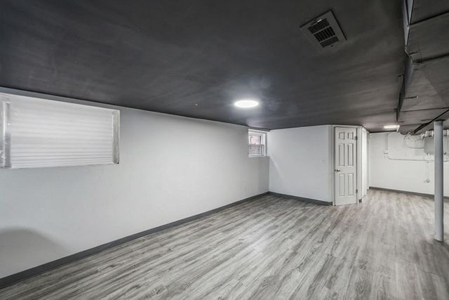 5422 S Oak Park Avenue, Chicago, IL 60638