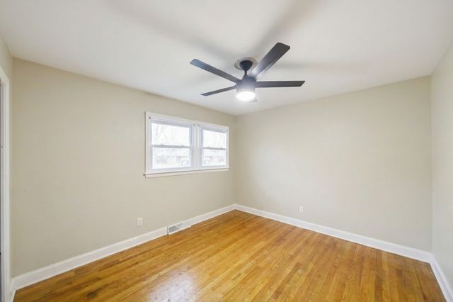 5422 S Oak Park Avenue, Chicago, IL 60638