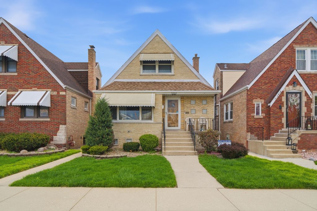 5422 S Oak Park Avenue, Chicago, IL 60638