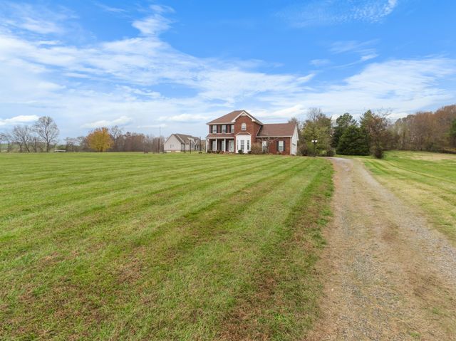 3020 Seven Mile Ferry Rd, Clarksville, TN 37040