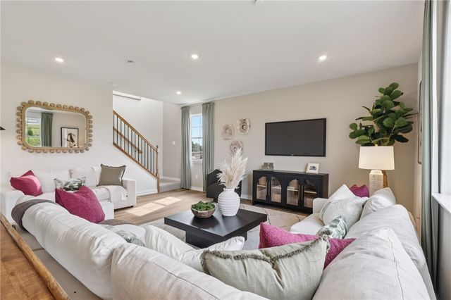 218 Rolling Mill Lane, Jefferson Hills, PA 15332