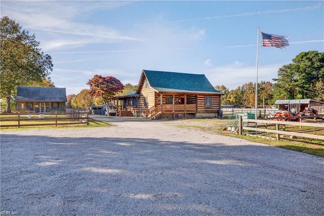 2820 Bunch Walnuts RD, Chesapeake, VA 23322