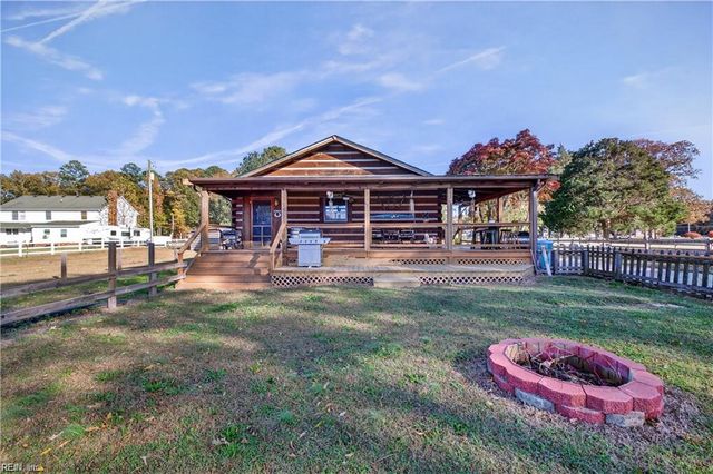 2820 Bunch Walnuts RD, Chesapeake, VA 23322