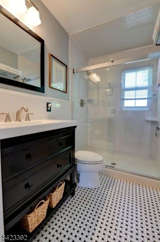 1603 Broad St, Bloomfield Twp., NJ 07003