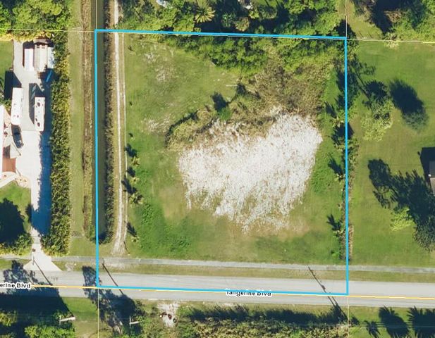 17725 Tangerine Boulevard, The Acreage, FL 33470