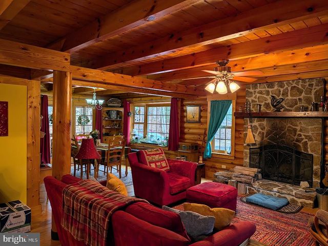 23209 COLTON POINT RD, Avenue, MD 20609