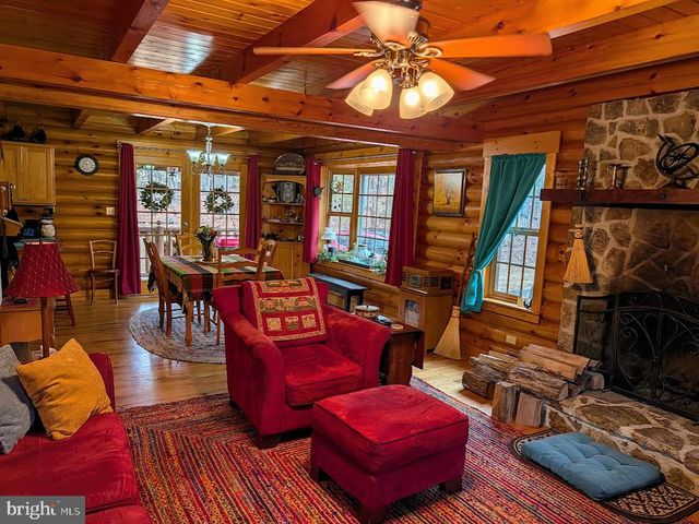 23209 COLTON POINT RD, Avenue, MD 20609