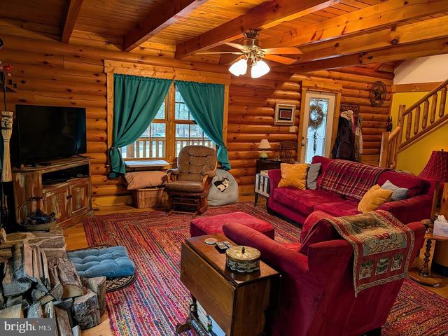 23209 COLTON POINT RD, Avenue, MD 20609