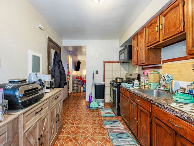 2123 Howard Street 1H, Evanston, IL 60202