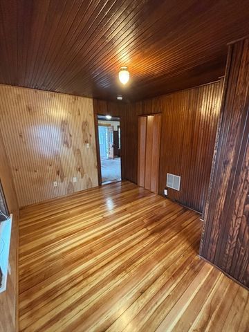 34 Maple Ave 2, Nahant, MA 01908