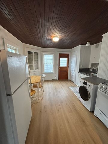 34 Maple Ave 2, Nahant, MA 01908