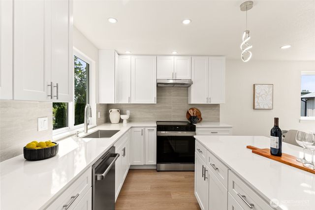 14643 8th Avenue SW, Burien, WA 98166