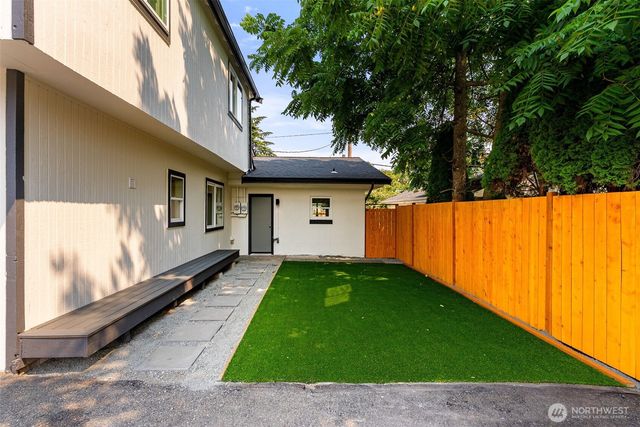 14643 8th Avenue SW, Burien, WA 98166