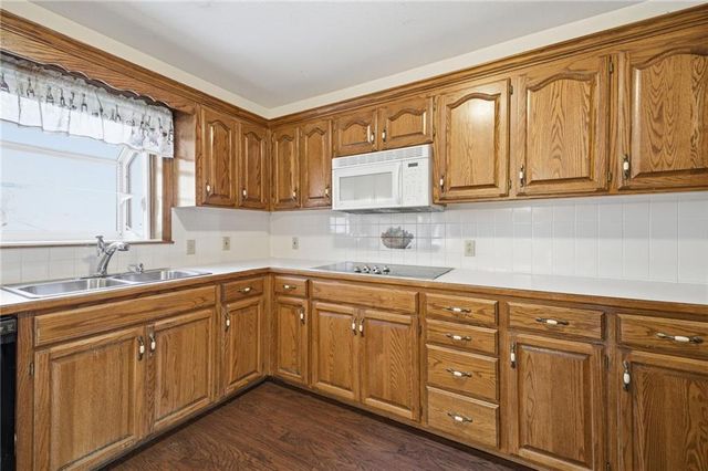 31101 Tyer Road, Grain Valley, MO 64029