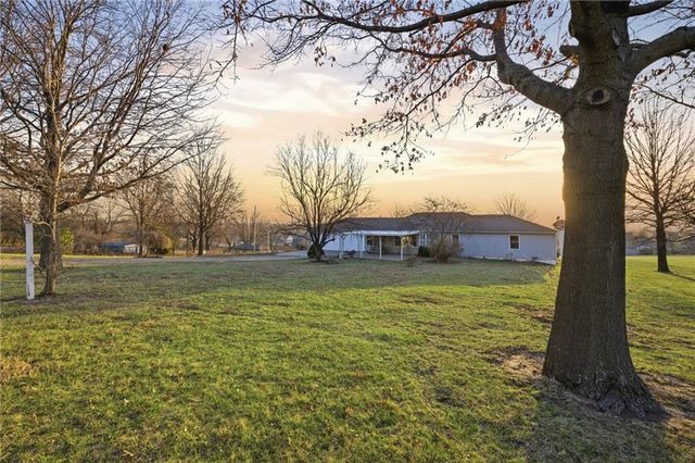 31101 Tyer Road, Grain Valley, MO 64029