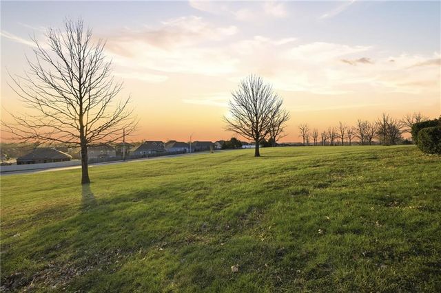 31101 Tyer Road, Grain Valley, MO 64029