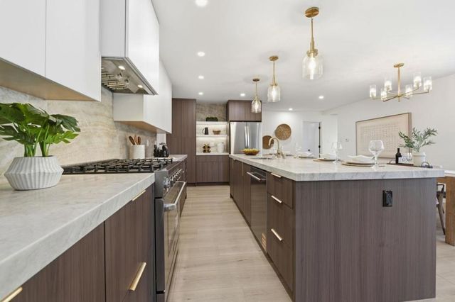 315 W Meadow Drive, Palo Alto, CA 94306