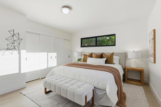 315 W Meadow Drive, Palo Alto, CA 94306