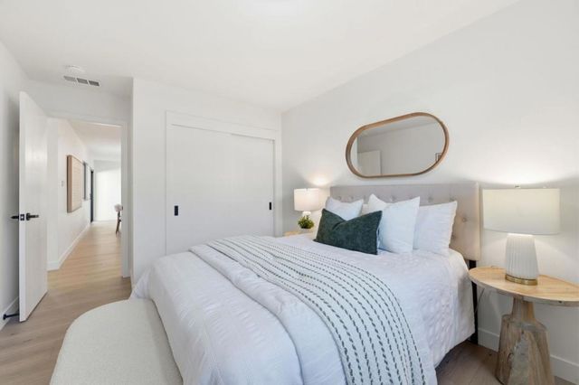 315 W Meadow Drive, Palo Alto, CA 94306