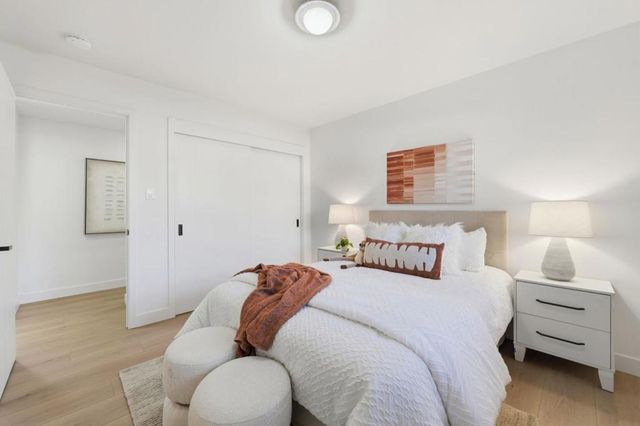 315 W Meadow Drive, Palo Alto, CA 94306