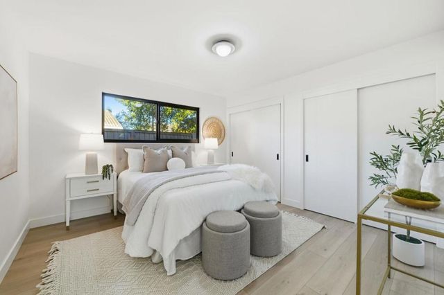 315 W Meadow Drive, Palo Alto, CA 94306