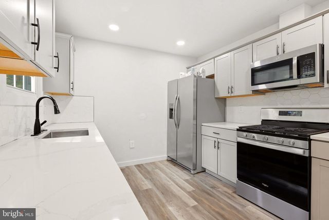 2329 SUNNY HILL AVE, Williamstown, NJ 08094