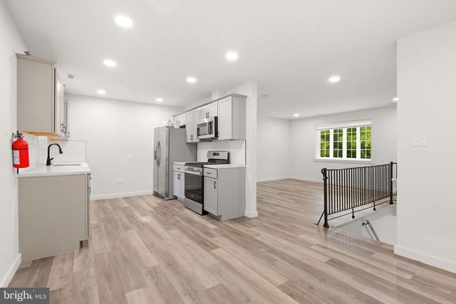 2329 SUNNY HILL AVE, Williamstown, NJ 08094