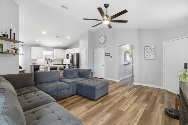 6005 Melanie Drive, Fort Worth, TX 76131