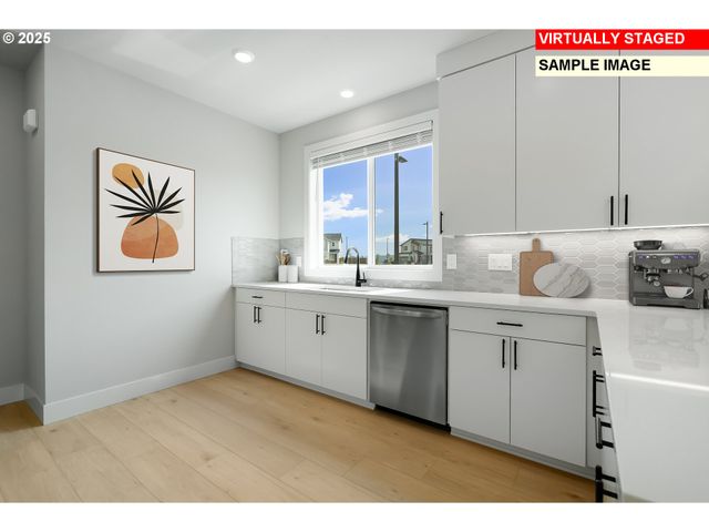 18660 Sw PRECIPICE Ln, Beaverton, OR 97007